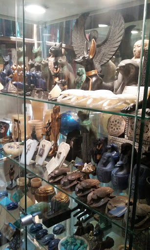 Book Store «Garland of Letters Bookstore», reviews and photos, 527 South St, Philadelphia, PA 19147, USA