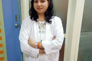 Dr Meeta Sharma | physiocure | Best physiotherapist in Ghatkopar image