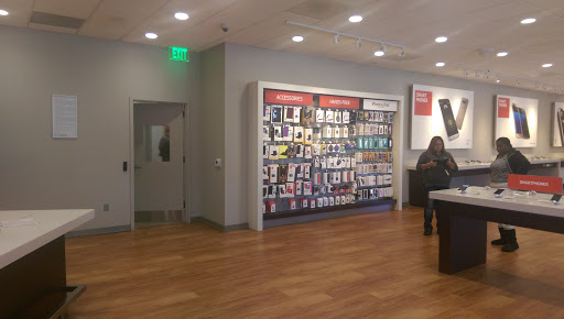 Cell Phone Store «Verizon», reviews and photos, 2915 Crain Hwy, Waldorf, MD 20601, USA