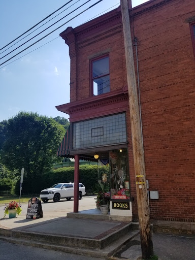 Ice Cream Shop «Corner Shop», reviews and photos, 171 Main St, Bramwell, WV 24715, USA