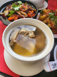 Soupe de poulet du Restaurant chinois TUTU小馆 à Paris - n°12