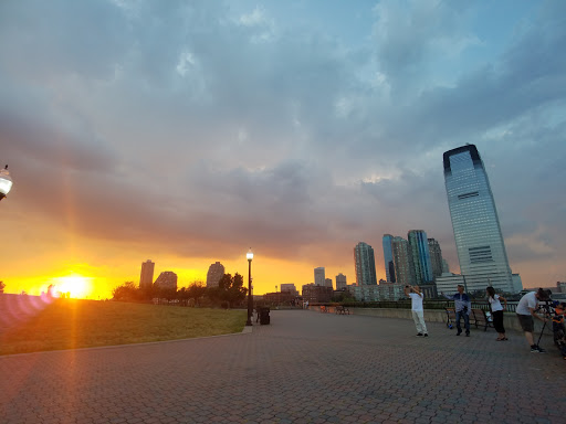 Investment Bank «Goldman Sachs & Co», reviews and photos