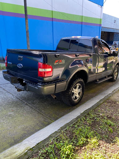 Auto Body Shop «Atlas Auto Body», reviews and photos, 1605 N Shore Rd, Revere, MA 02151, USA