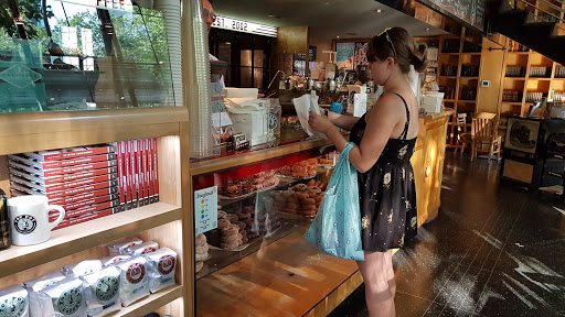 Donut Shop «Top Pot Doughnuts», reviews and photos, 2124 5th Ave, Seattle, WA 98121, USA