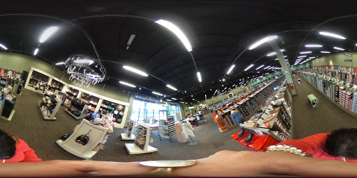 Shoe Store «DSW Designer Shoe Warehouse», reviews and photos, 6722 Charlotte Pike, Nashville, TN 37209, USA