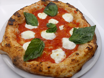Pizzeria Sole e Pomodoro Lungomare Levante, 84046 Marina di Ascea SA, Italia