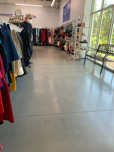 Thrift Store «Goodwill Laburnum Retail Store & Donation Center», reviews and photos, 3979 Gay Ave, Richmond, VA 23231, USA