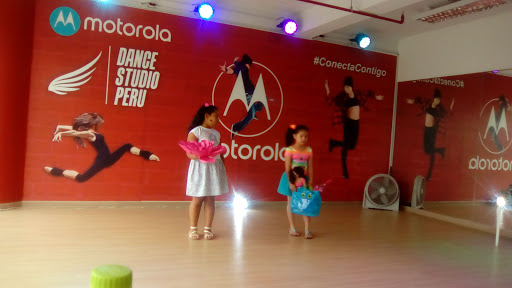 Clases sevillanas Lima