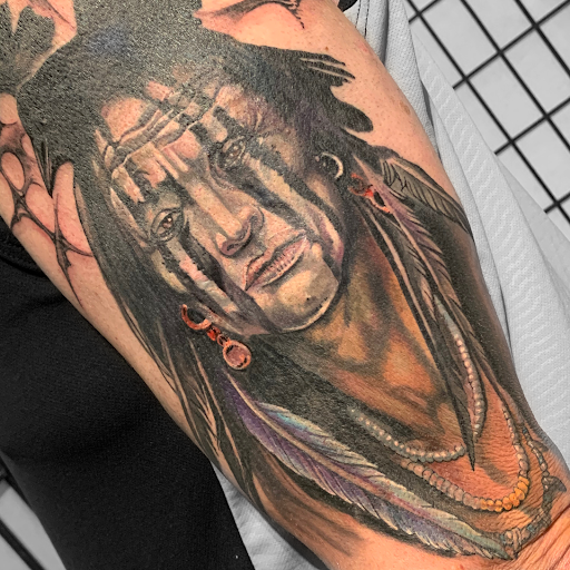 Tattoo Shop «Broken Clover Tattoo», reviews and photos, 710 E 9th St, Tucson, AZ 85715, USA