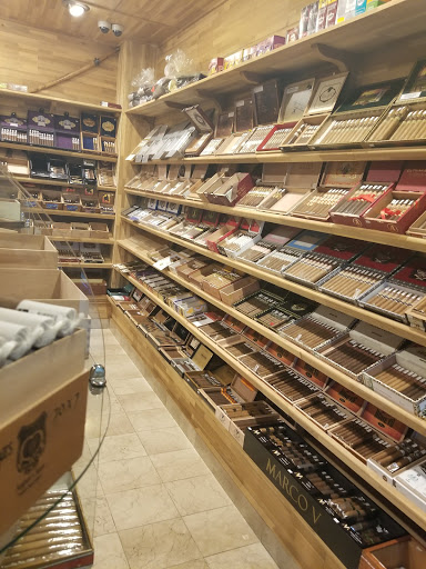 Tobacco Shop «PLYMOUTH CIGARS AND TOBACCO», reviews and photos, 16605 County Rd 24 #203, Plymouth, MN 55447, USA