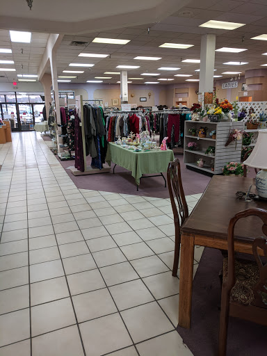 Thrift Store «Threads Of Hope Thrift Store», reviews and photos, 230 Woodmere Mall, Crossville, TN 38555, USA