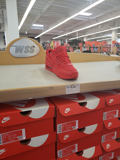 Shoe Store «WSS», reviews and photos, 460 San Fernando Mission Blvd, San Fernando, CA 91340, USA