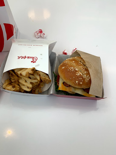 Fast Food Restaurant «Chick-fil-A», reviews and photos, 210 Andover St, Peabody, MA 01960, USA