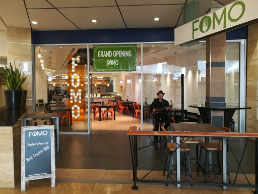 Shopping Mall «Northbrook Court», reviews and photos, 2171 Lake Cook Rd, Northbrook, IL 60062, USA