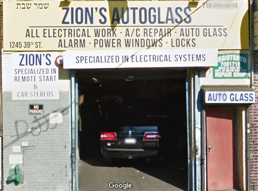 Zion Auto Glass & Alarm image 1