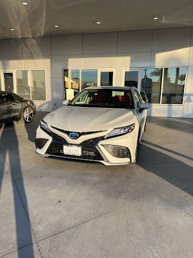 Toyota Dealer «DCH Toyota of Oxnard», reviews and photos, 1631 Auto Center Dr, Oxnard, CA 93036, USA