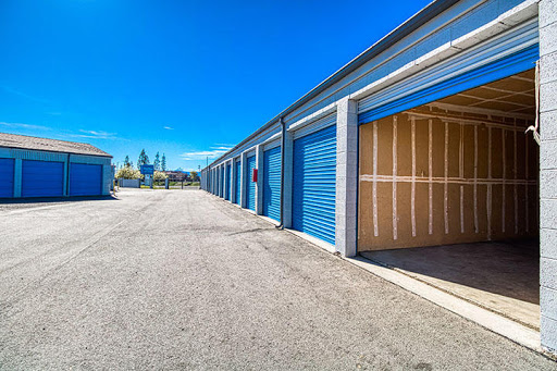 Self-storage facility Riverside