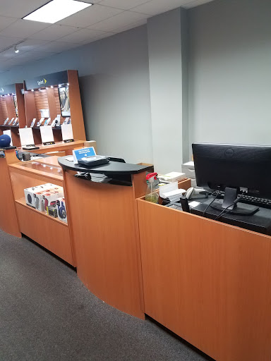 Cell Phone Store «Sprint Store», reviews and photos, 746 E Aurora Rd, Macedonia, OH 44056, USA
