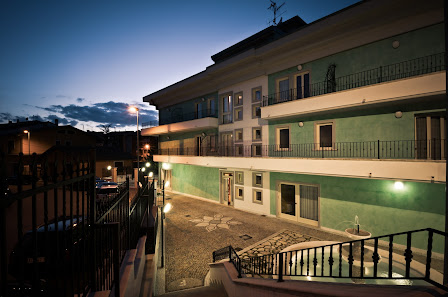Hotel San Berardo Via Borgo Unrra Casas, snc, 67057 Pescina AQ, Italia