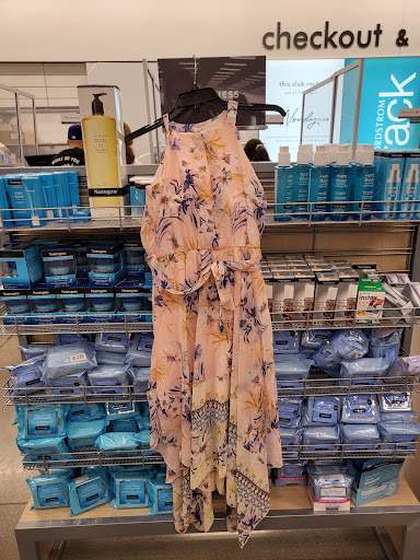 Department Store «Nordstrom Rack Cerritos Best Plaza», reviews and photos, 11111 183rd St, Cerritos, CA 90703, USA