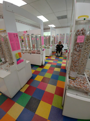 Candy Store «Seaside Candyman», reviews and photos, 21 N Columbia St #105, Seaside, OR 97138, USA