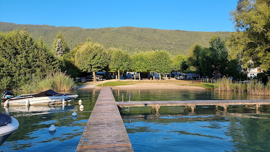 Les Rives du Lac Beach