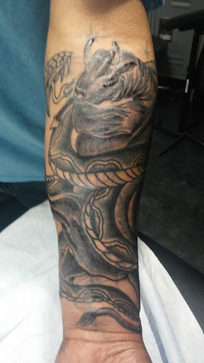 Body Piercing Shop «Zebra Tattoo & Body Piercing», reviews and photos, 2467 Telegraph Ave, Berkeley, CA 94704, USA