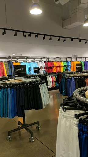 Sporting Goods Store «Nike Clearance Store», reviews and photos, 5000 S Arizona Mills Cir #240, Tempe, AZ 85282, USA