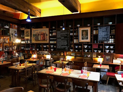Café Breton - 14 Rue Nantaise, 35000 Rennes, France