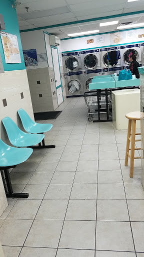 Laundromat «Waynes Wash World», reviews and photos, 659 Abbington Dr, East Windsor, NJ 08520, USA