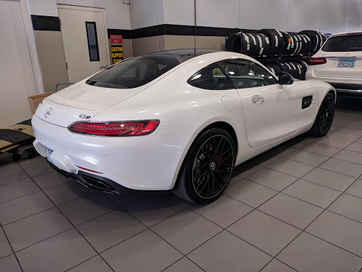 Mercedes Benz Dealer «Feldmann Imports Mercedes-Benz», reviews and photos, 4901 American Blvd W, Bloomington, MN 55437, USA