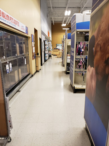 Pet Supply Store «PetSmart», reviews and photos, 8111 Brier Creek Pkwy, Raleigh, NC 27617, USA