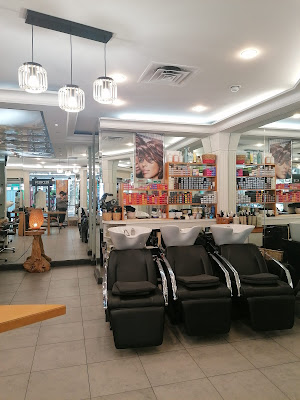 COIFFURE & VOUS à Paris
