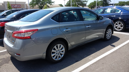 Used Car Dealer «Motor World», reviews and photos, 550 Roosevelt Rd, Glen Ellyn, IL 60137, USA