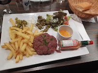 Steak tartare du Restaurant français Restaurant Brasserie Bar La Crémaillère à Saint-Laurent-sur-Mer - n°7