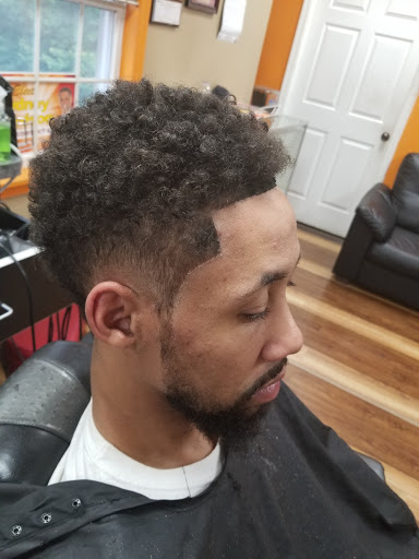 Barber Shop «Miles Barbershop», reviews and photos, 7611 S Osborne Rd #206, Upper Marlboro, MD 20772, USA