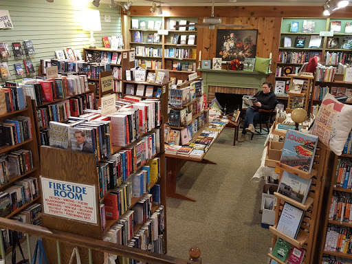 Book Store «Fireside Book Shop Inc», reviews and photos, 29 N Franklin St, Chagrin Falls, OH 44022, USA