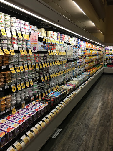 Grocery Store «Vons», reviews and photos, 8949 N Cedar Ave, Fresno, CA 93720, USA