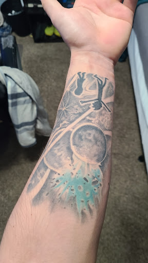 Tattoo Shop «Blue Collar Tattoo», reviews and photos, 14421 Wallin Dr, Plainfield, IL 60544, USA