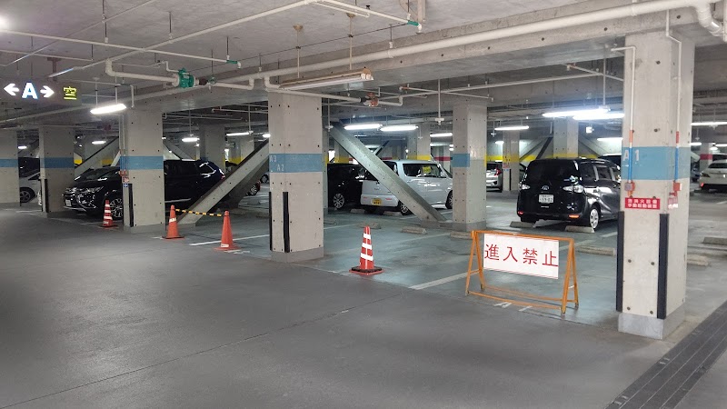 大津港駐車場 （地下）