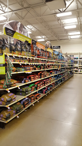 Pet Supply Store «PetSmart», reviews and photos, 2216 E Springs Dr, Madison, WI 53704, USA