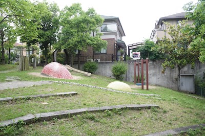 富雄川西二丁目街区公園