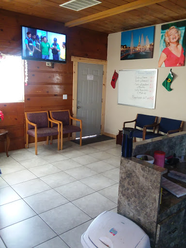 Beauty Salon «Escandalos Beauty Salon», reviews and photos, 1802 E Harding Way, Stockton, CA 95209, USA