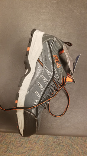 Shoe Store «Shoe Carnival», reviews and photos, 2776 Wilma Rudolph Blvd, Clarksville, TN 37040, USA