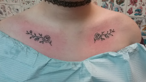 Tattoo Shop «Cowboys Ta2z», reviews and photos, 1270 E Columbia Ave # B, Battle Creek, MI 49014, USA