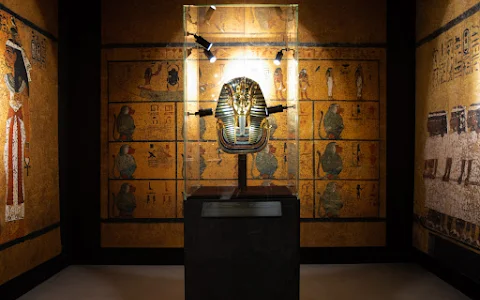 Vystavka "Sokrovishcha Grobnitsy Tutankhamona" image