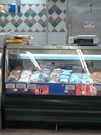 Grocery Store «Payless Foods», reviews and photos, 620 El Segundo Blvd, Los Angeles, CA 90059, USA