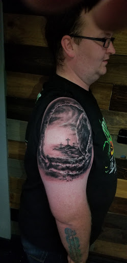 Explore long live tattoo ideas, creative tattoo ideas in Talbott, available at Alpha Tattoo co.