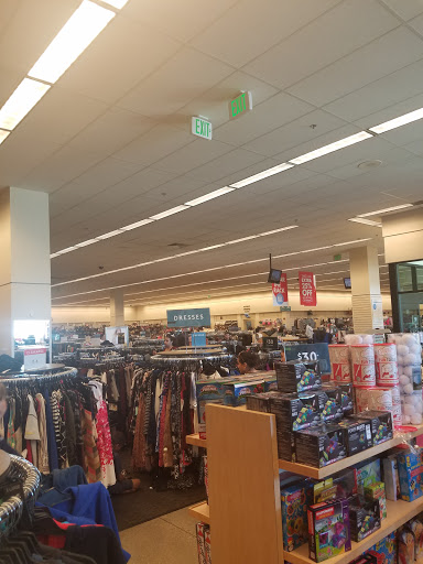 Department Store «Nordstrom Rack Glendale Fashion Center», reviews and photos, 227 N Glendale Ave, Glendale, CA 91206, USA