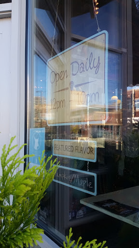 American Restaurant «Lickity Split Frozen Custard», reviews and photos, 6056 N Broadway St, Chicago, IL 60660, USA